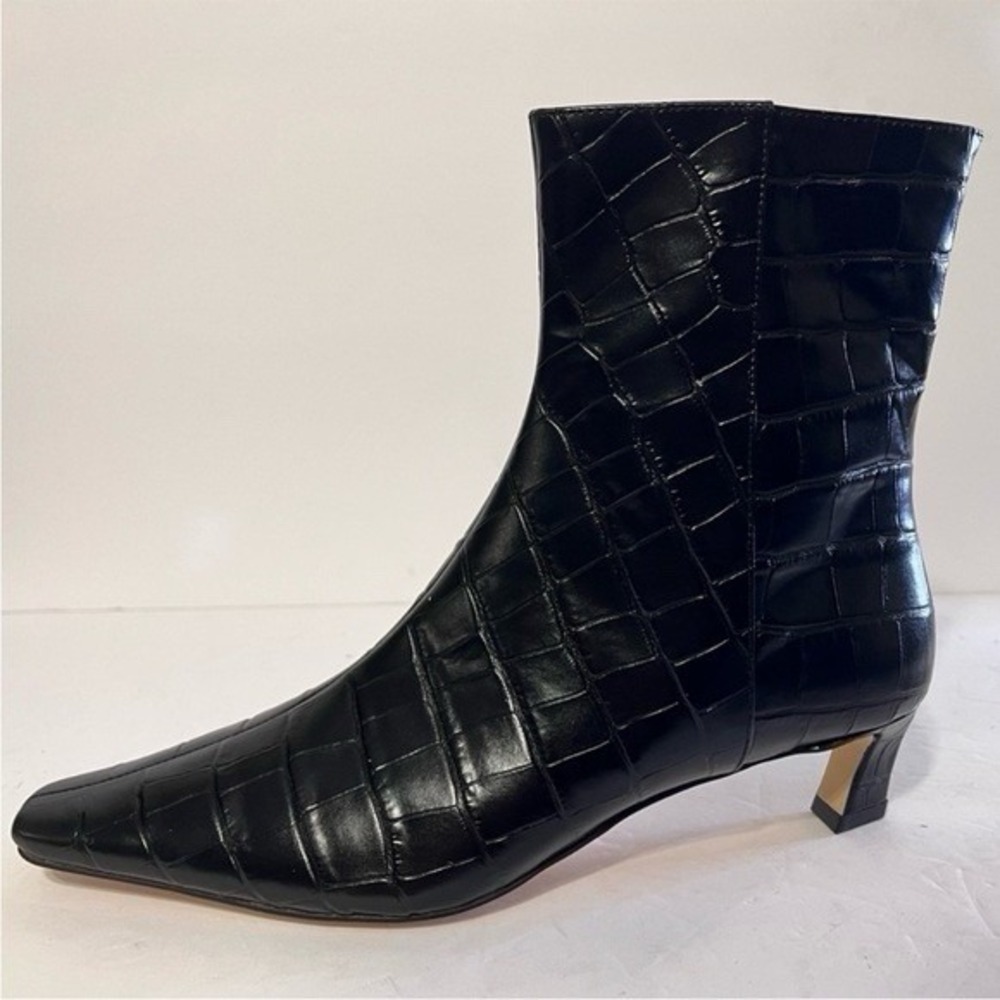 NWOB Michael Kors Cosmo Croc Embossed Kitten Leather‎ Boots Womens 6 Black - Picture 3 of 13